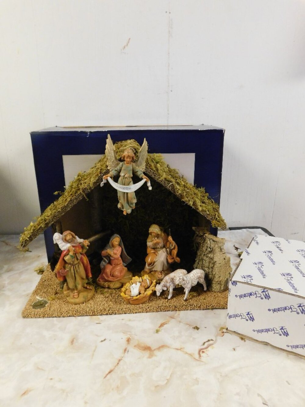 Fontanini 7 Pc Nativity Set, 5 " Figure set with Stable Creche 5 " Scale #54564